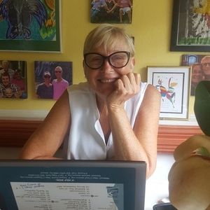 Meet your Posher, Deborah